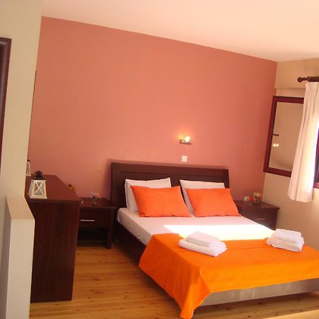 Mikros Gialos Apartments Esterno foto